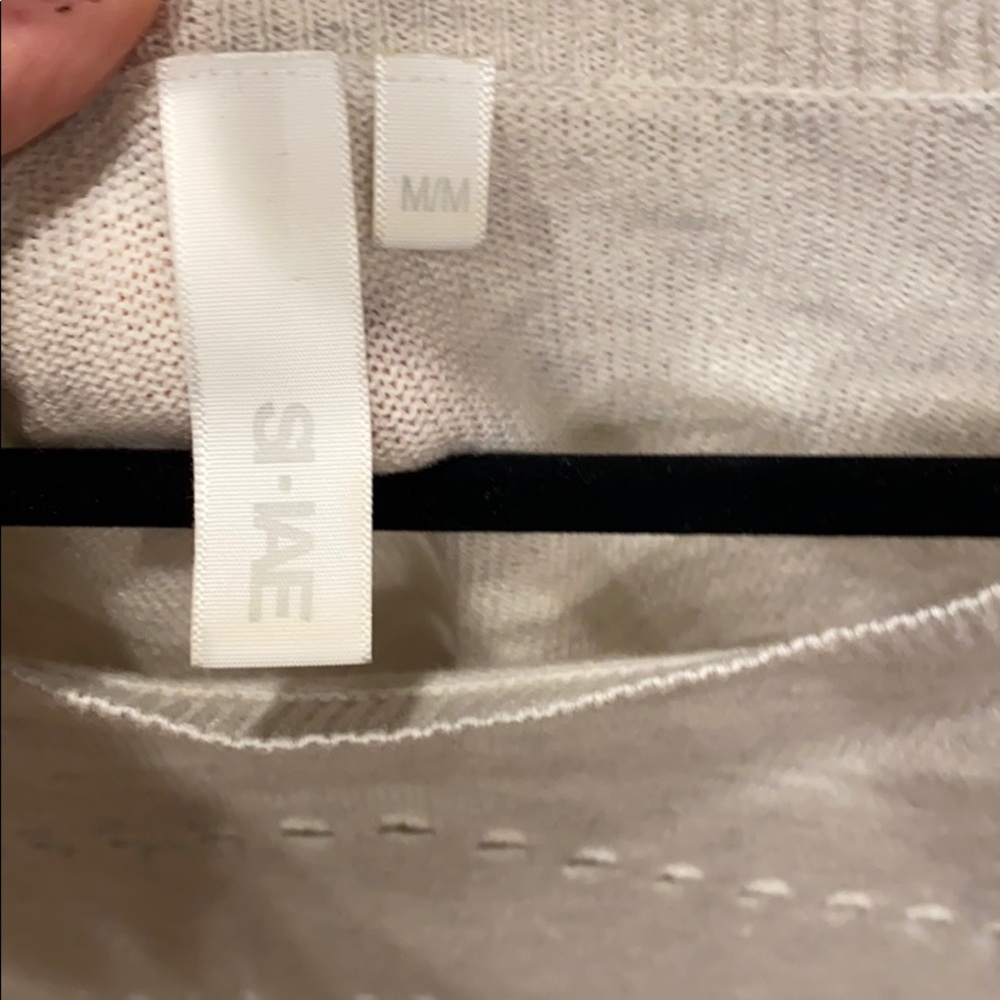 Spring sweater size M - Picture 2 of 4